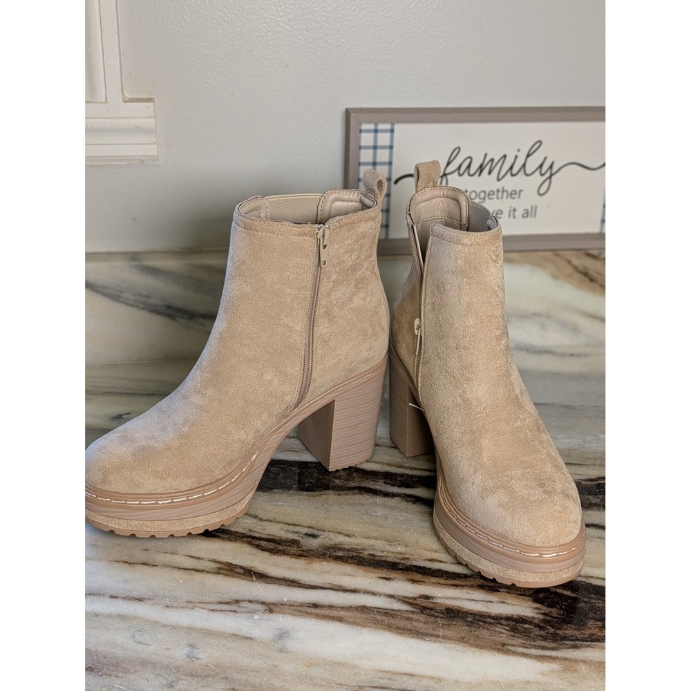 Altar'd State Sonata24 Tan Faux Suede Platform Block Heel Ankle Boots Womens 8